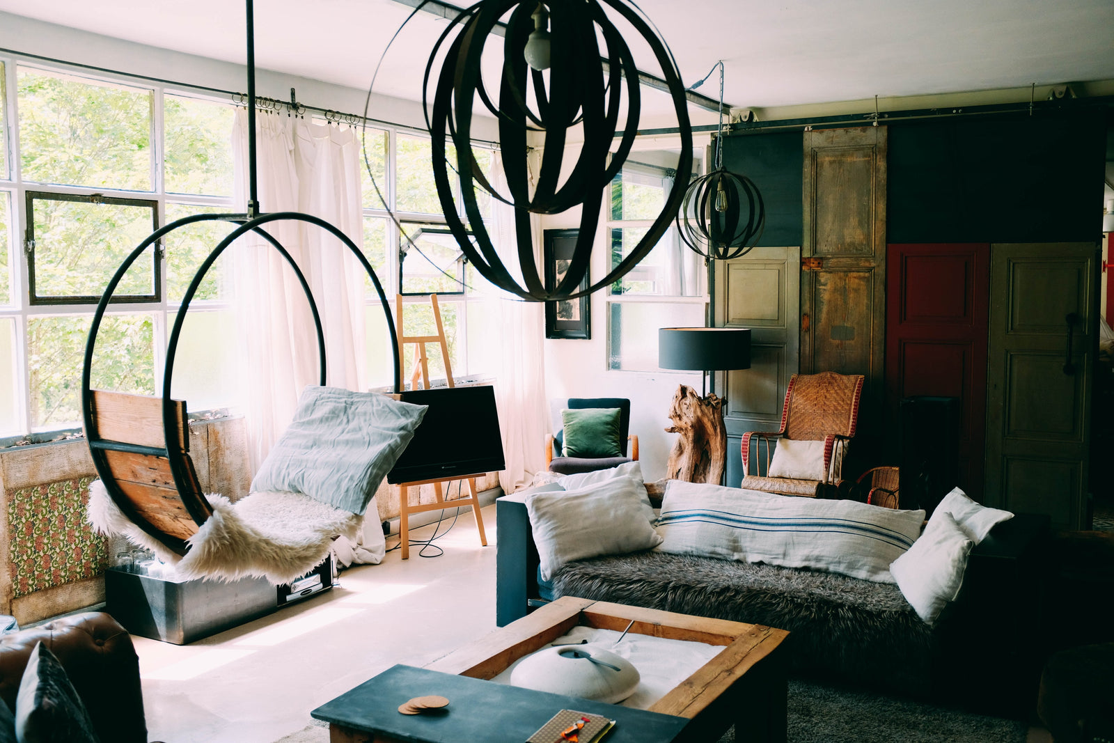 DO YOU WORK IN INTERIOR DESIGN INDUSTRY, AND WOULD LOVE TO UPGRADE YOUR SALON BY INCLUDING CURTAINS TO YOUR BUSINESS PORTFOLIO? WE GOT THE BEST SOLUTION FOR YOU!